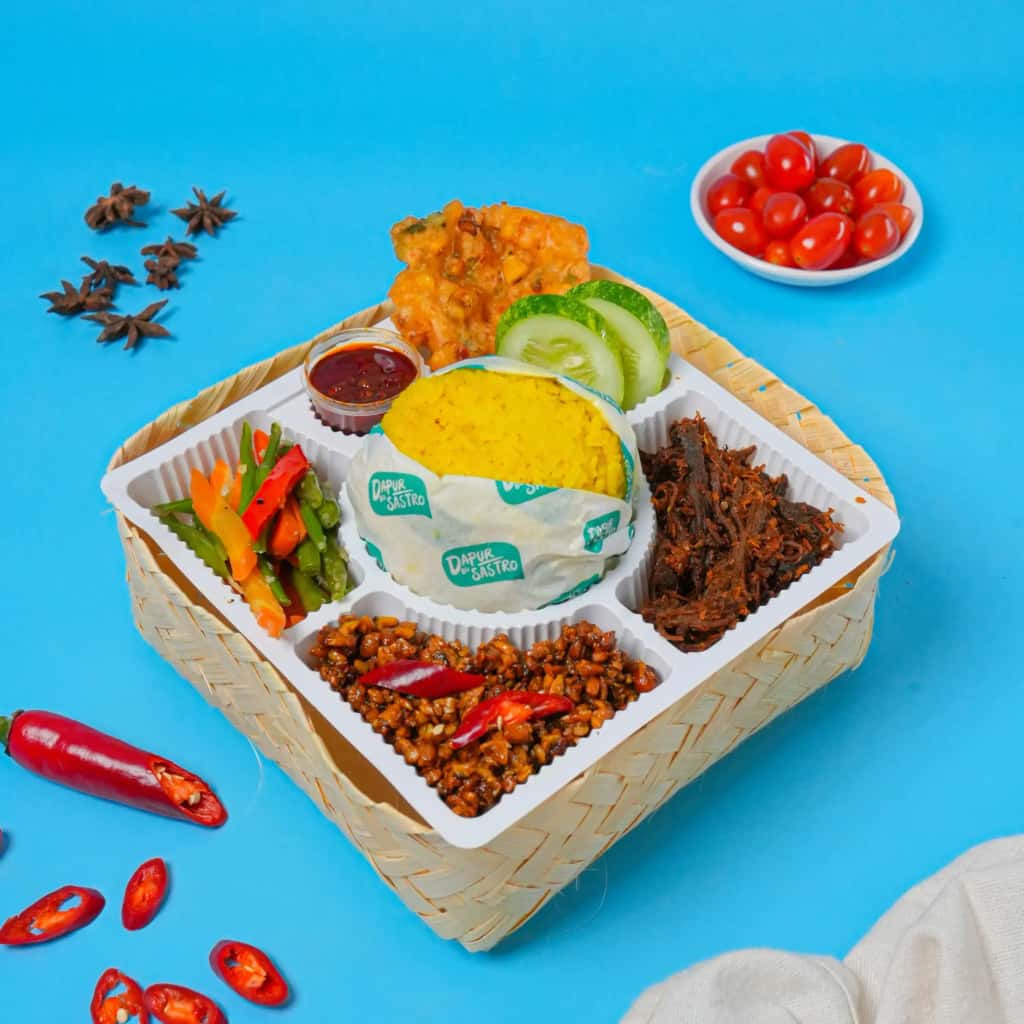 Pesan Nasi Kuning Box Kekinian, Murah dan Enak!