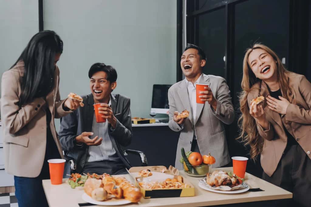 10 Ide Acara Gathering Kantor dan Hal yang Perlu Disiapkan